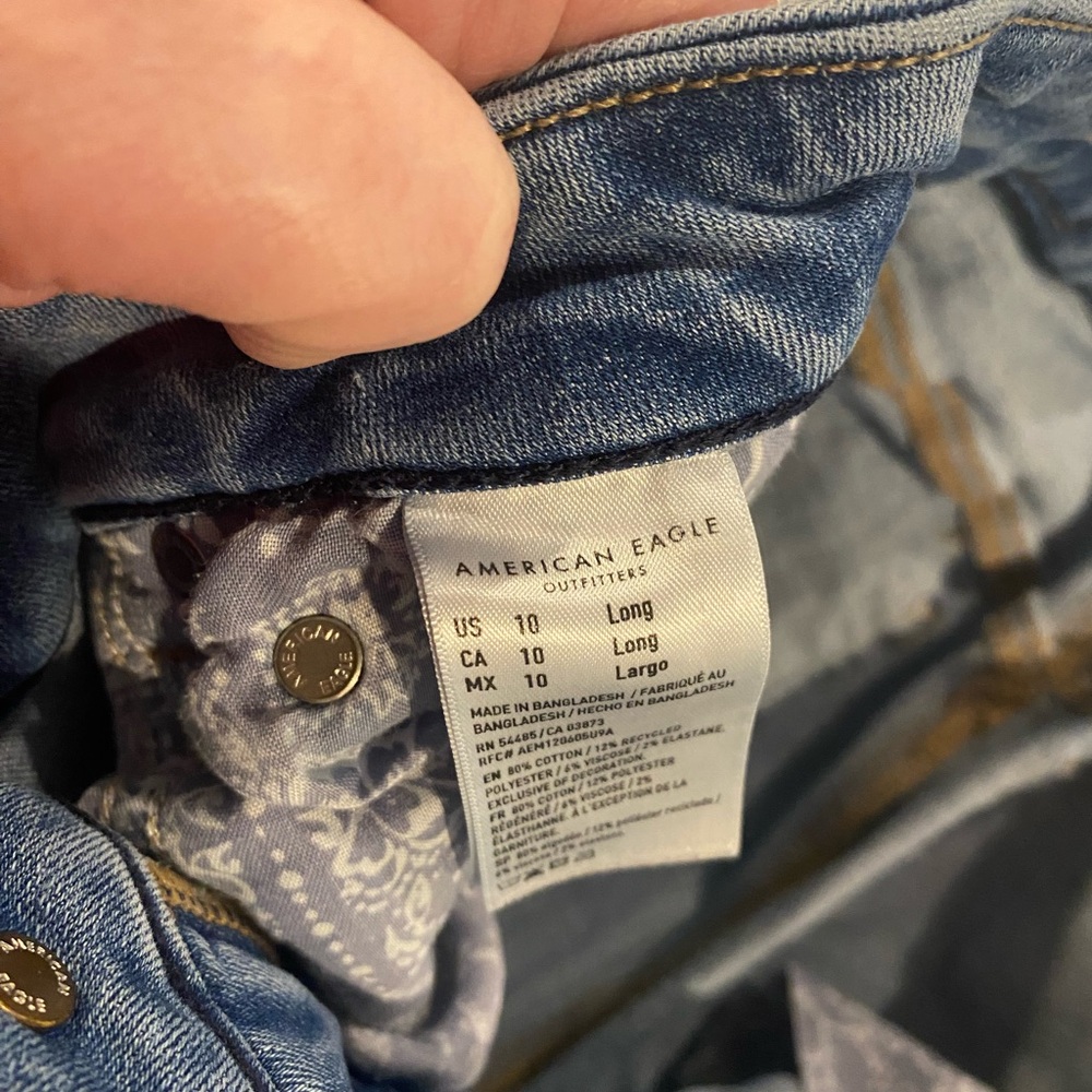 American Eagle Curvy Super Hi Rise Flare 10 long - Picture 2 of 3